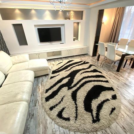 Bright Luxury Apartment Near Center Kisinyov Kültér fotó