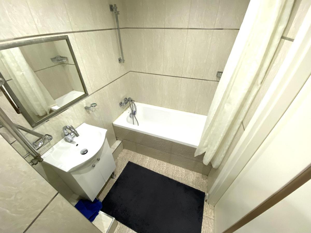 Bright Luxury Apartment Near Center Kisinyov Kültér fotó